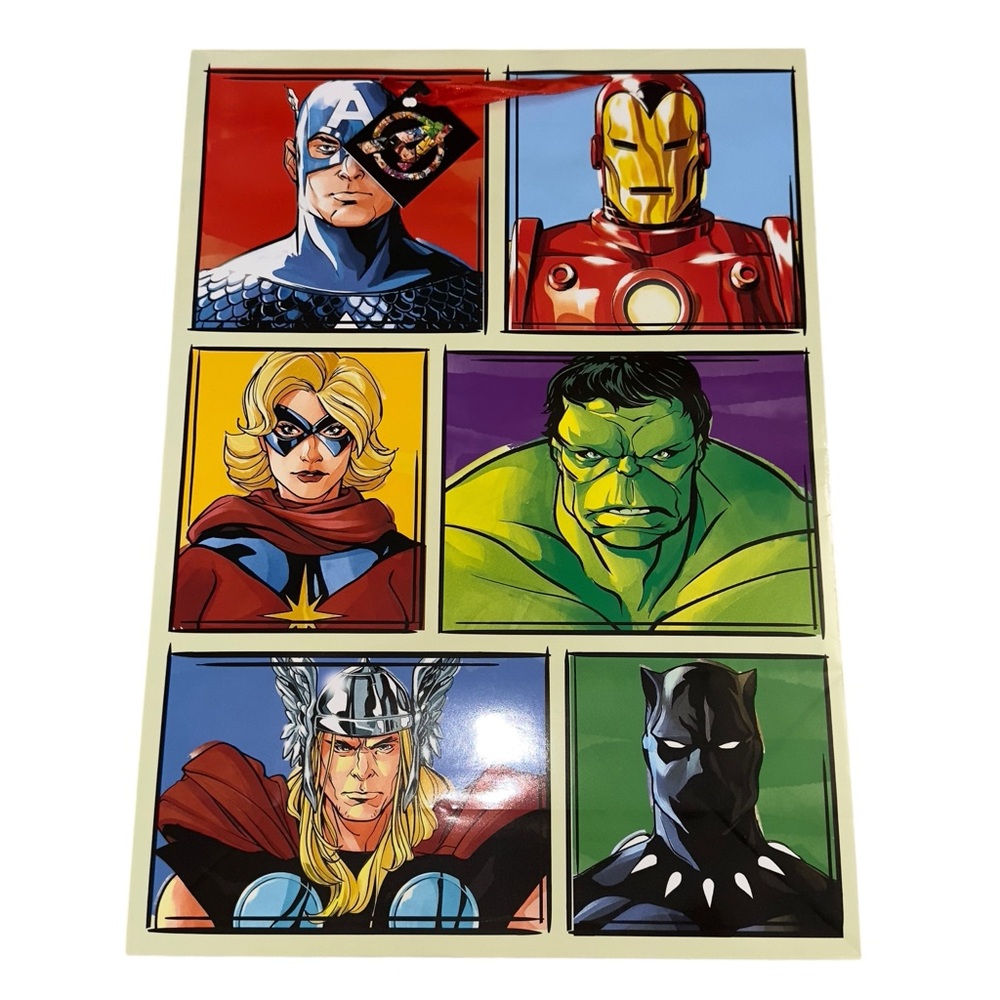 Marvel Avengers Gift Bag With Tag 18x13 Inch Hulk Iron Man Black Panther